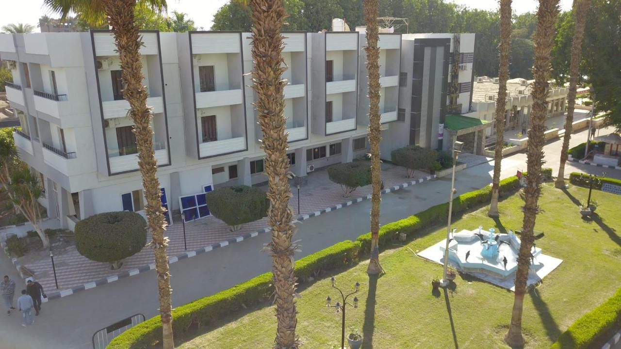 Jewel Assiut Hotel Exterior foto