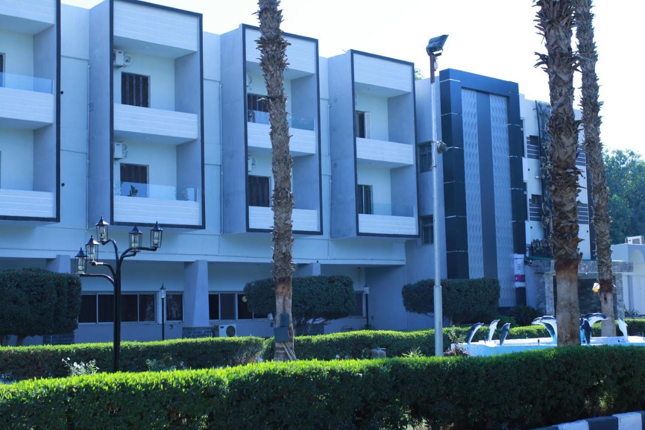 Jewel Assiut Hotel Exterior foto